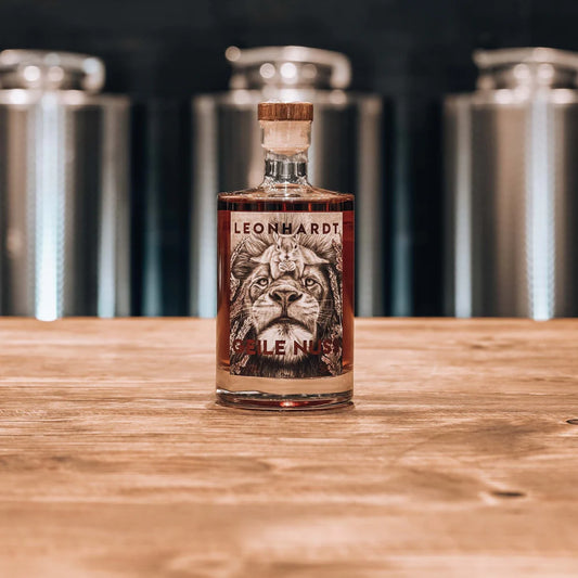 Leonhardt Korn // Geile Nuss